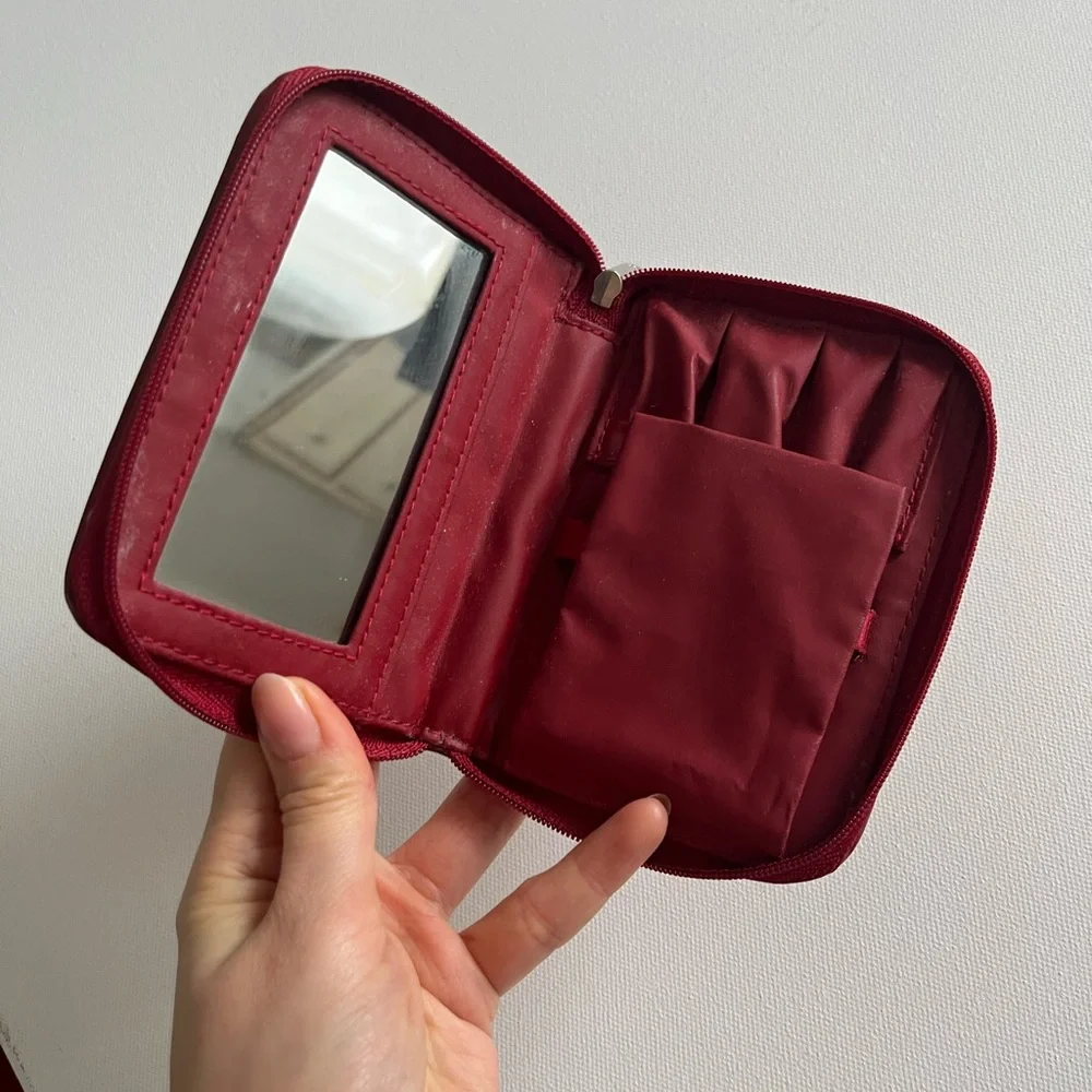 Dior Red parfums Quilted Women's makeup brush case